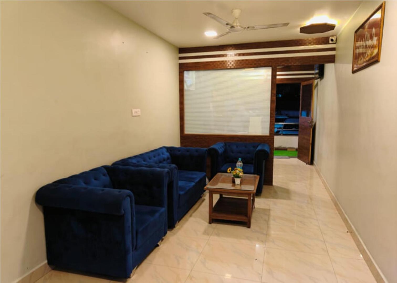 Shrinidhi Residency Pune Hotel Buitenkant foto