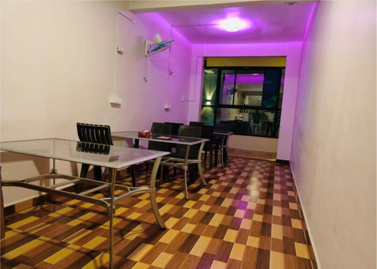 Shrinidhi Residency Pune Hotel Buitenkant foto