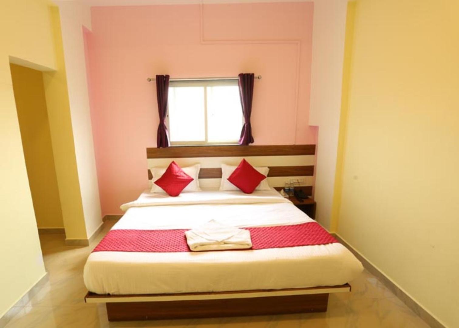 Shrinidhi Residency Pune Hotel Buitenkant foto